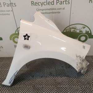 Guardabarro Derecho Nissan Tiida (05973125)