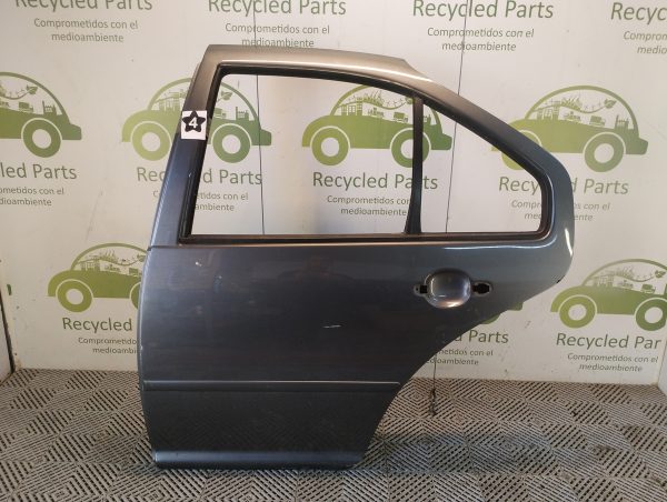 Puerta Trasera Izquierda Vw Bora (06147508)