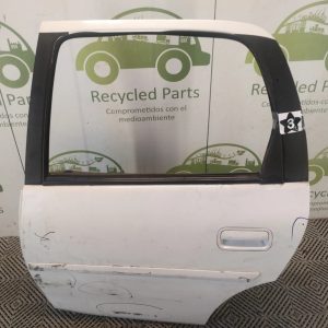 Puerta Trasera Izquierda Chevrolet Corsa (05573683)