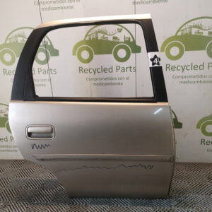 Puerta Trasera Derecha Chevrolet Corsa (05840549)