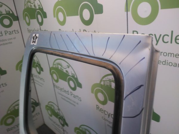Puerta Trasera Derecha Renault Kangoo (04021520)