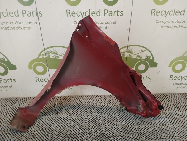 Guardabarro Izquierdo Toyota Yaris Ln (05027965)