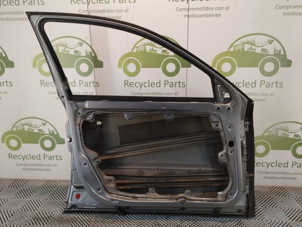Puerta Delantera Izquierda Vw Passat B5 (05503709)