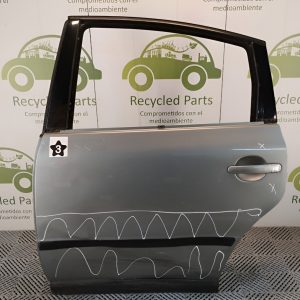 Puerta Trasera Izquierda Vw Passat B5 (04823078)