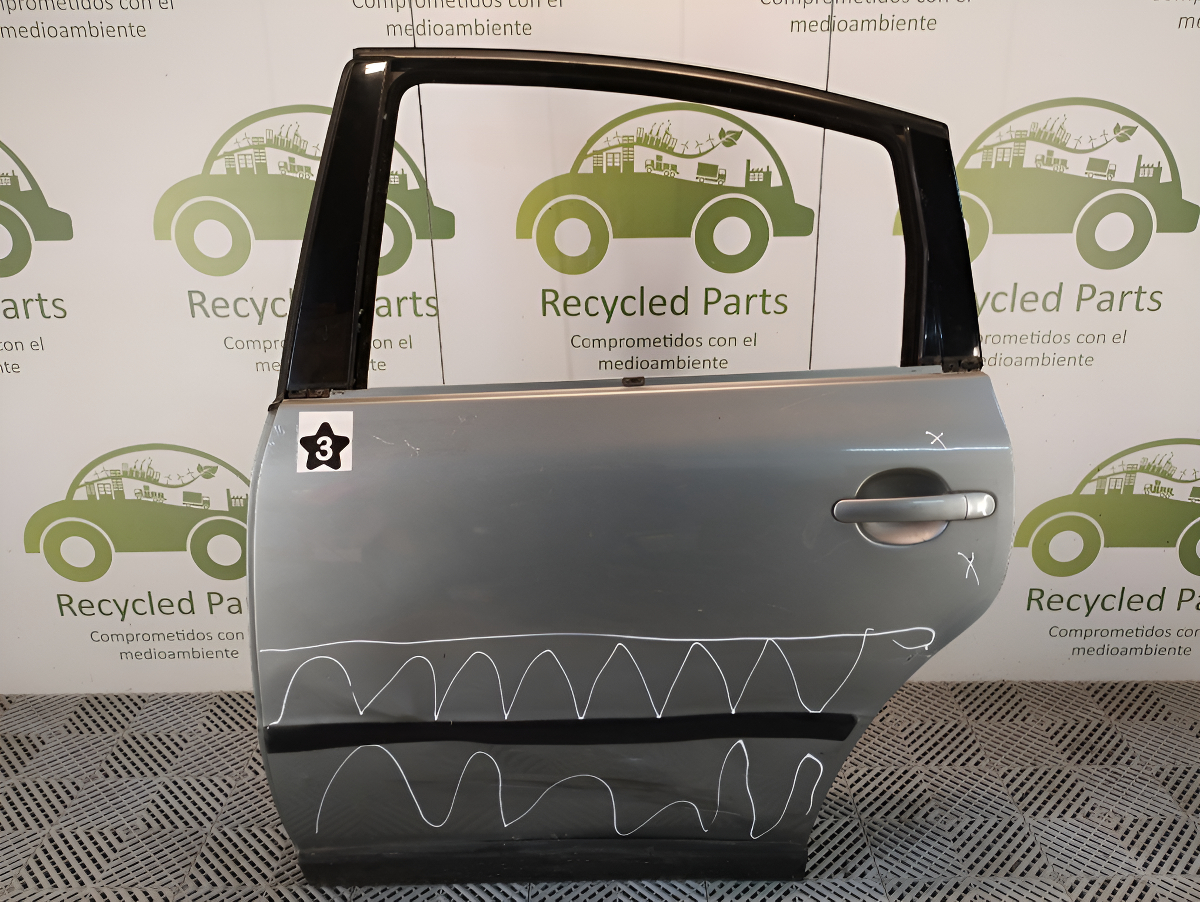 Puerta Trasera Izquierda Vw Passat B5 (04823078)