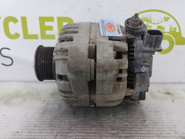 Alternador Toyota Hilux 2.5 (05128860)