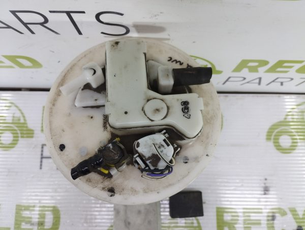 Bomba De Nafta Toyota Yaris 1.5 (05364324)