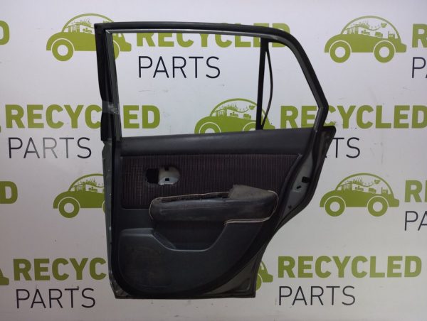 Puerta Trasera Derecha Nissan Tiida 4p (05568056) Lp
