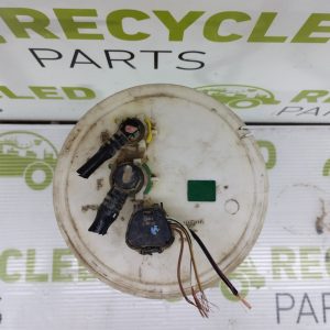 Bomba De Combustible Toyota Hilux 3.0 Tdi (02448199)