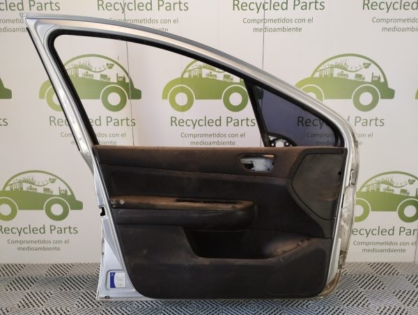 Puerta Delantera Izquierda Peugeot 307 (04643229)