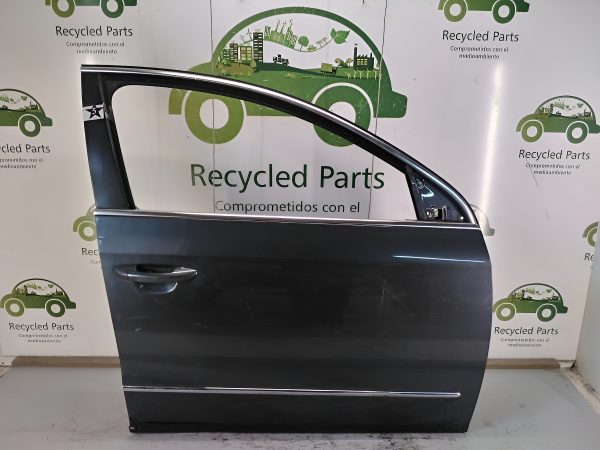 Puerta Delantera Derecha Vw Passat B6 (04237949)