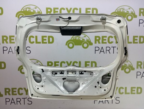 Porton Trasero Toyota Yaris Ln (05225935) Lp