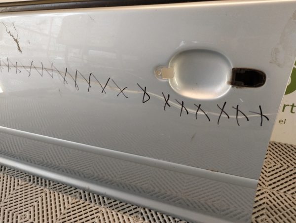 Puerta Delantera Izquierda Vw Bora (04554520)