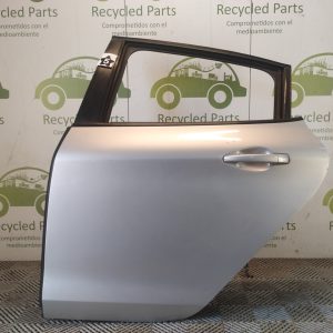 Puerta Trasera Izquierda Peugeot 208 (06081682)
