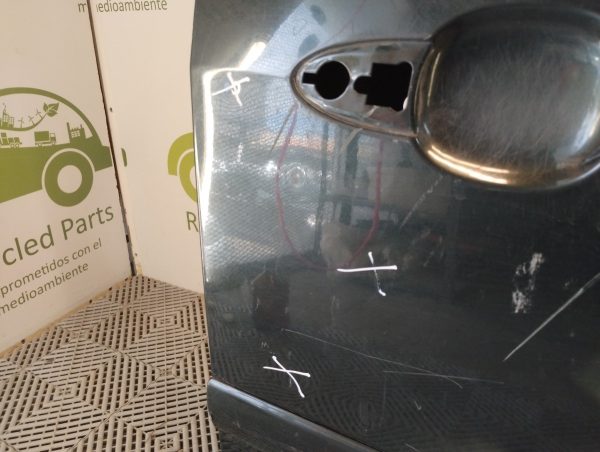 Puerta Delantera Derecha Ford Focus 1 (03108547)
