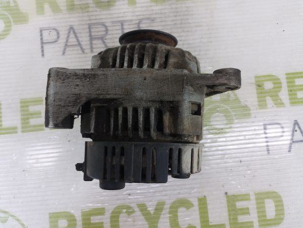 Alternador Peugeot 106 1.4 (04784562)