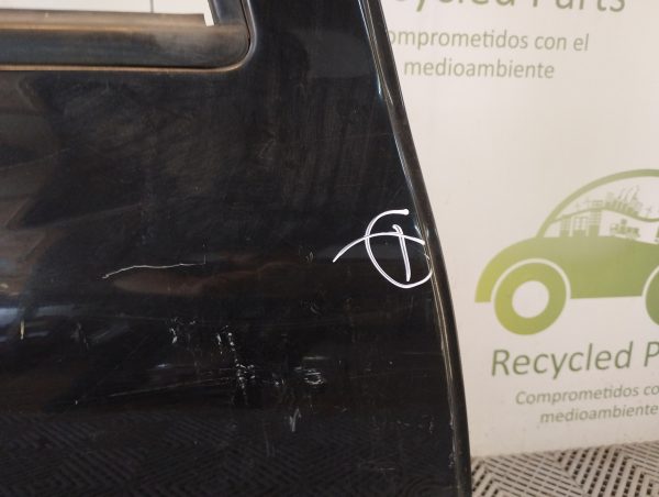Puerta Trasera Derecha Renault Clio 2 (04012580) Lp
