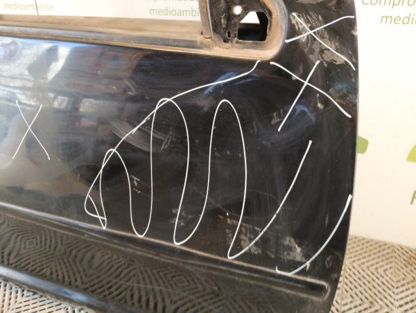 Puerta Delantera Derecha Vw Bora (04687919)