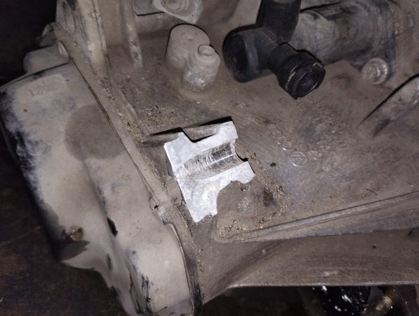 Caja De Velocidades Vw Fox 1.6 8v (05686335) Detalle