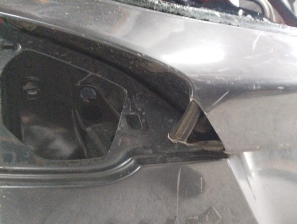 Porton Trasero Ford Kuga (04754888)