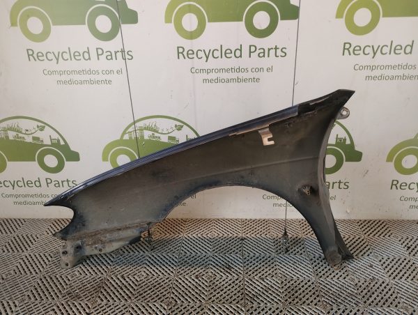 Guardabarro Derecho Renault Megane 1 F2 (05689886)