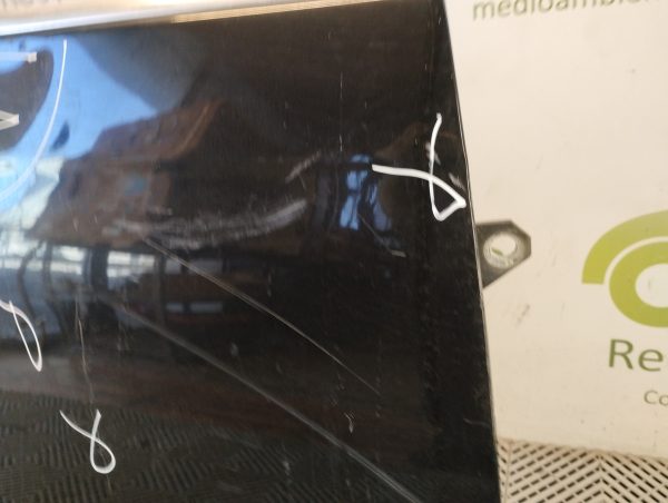 Puerta Delantera Derecha Vw Vento Lv (05235678)