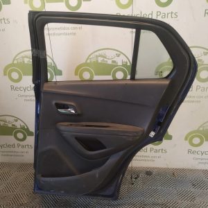 Puerta Trasera Derecha Chevrolet Tracker (07009933)