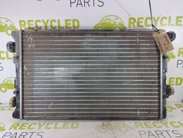 Radiador De Agua Vw Suran 1.6 (06080652)