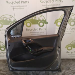 Puerta Delantera Derecha Peugeot 2008 (05607422)