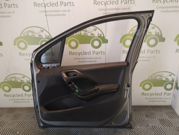 Puerta Delantera Derecha Peugeot 2008 (05607422)