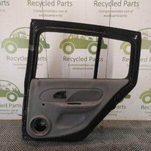 Puerta Trasera Derecha Renault Clio 2 (05508167)