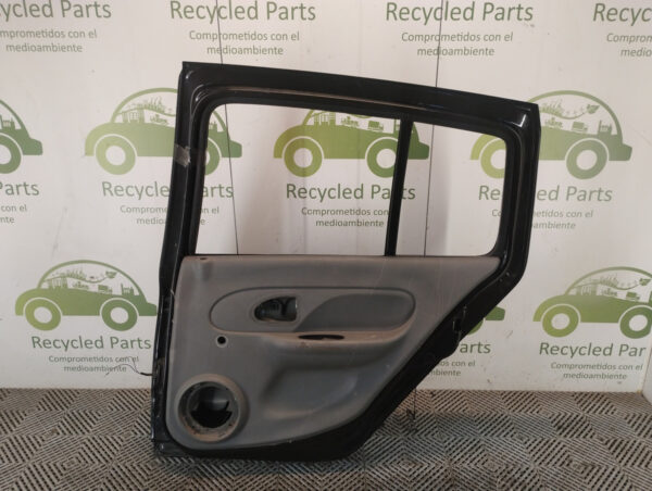 Puerta Trasera Derecha Renault Clio 2 (05508167)