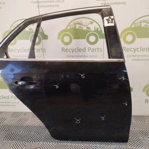 Puerta Trasera Derecha Vw Vento Lv (05235675)