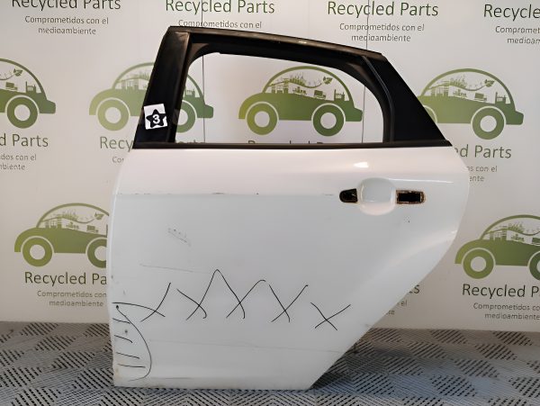 Puerta Trasera Izquierda Ford Focus F3 (04205835)