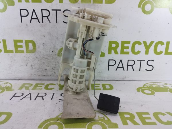 Bomba De Nafta Toyota Etios 1.5 (01484882)