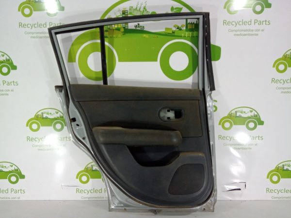 Puerta Trasera Izquierda Nissan Tiida 5p (03192963) Lp
