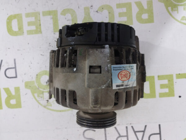 Alternador Renault Clio Mio 1.2 (05993627)