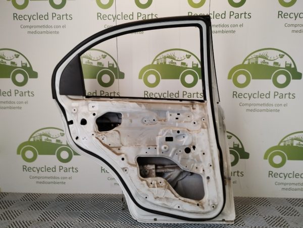 Puerta Trasera Izquierda Chevrolet Aveo (04715011) Lp