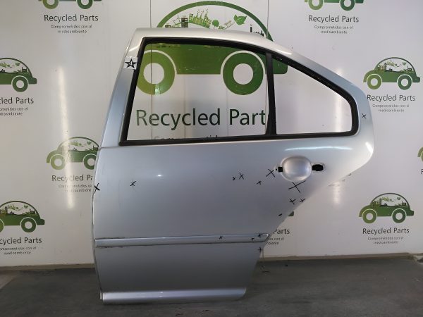 Puerta Trasera Izquierda Vw Bora (04088603)