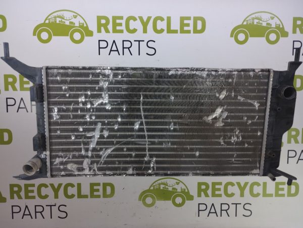 Radiador De Agua Chevrolet Corsa 2 1.8 (05972250)