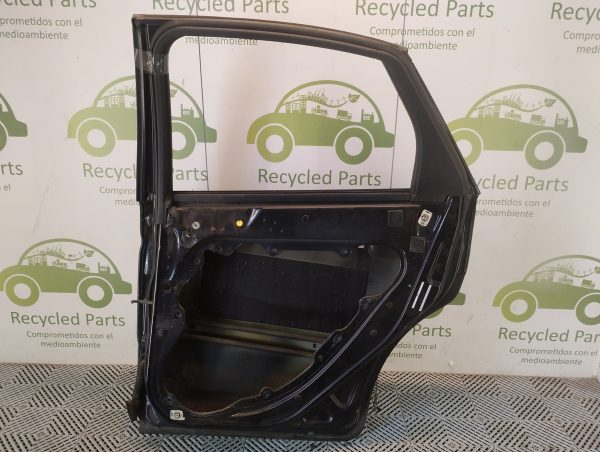 Puerta Trasera Derecha Ford Focus 2 (05158140)