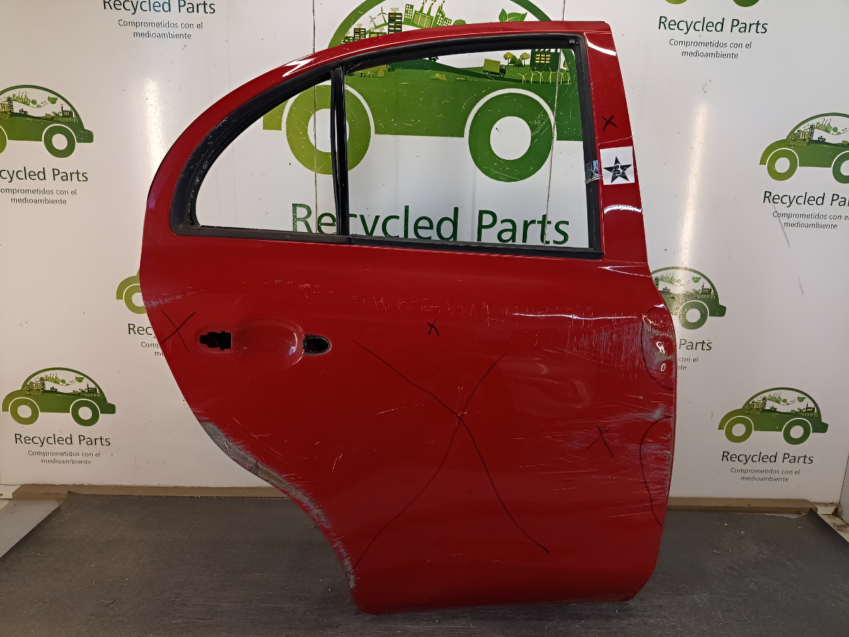 Puerta Trasera Derecha Nissan March (04305031) Lp