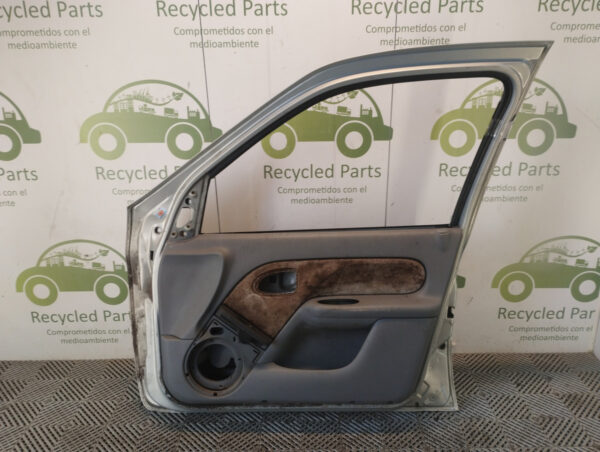 Puerta Delantera Derecha Renault Clio 2 (06205818)