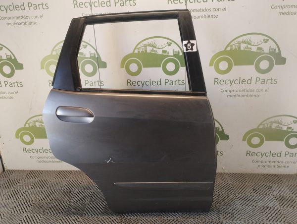 Puerta Trasera Derecha Honda Fit Li (05571612)