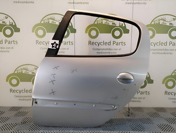 Puerta Trasera Izquierda Peugeot 207 (04761257)