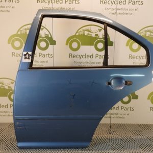 Puerta Trasera Izquierda Vw Bora (04673324)