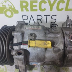 Compresor De A/a Peugeot 308 1.6 (05982524)