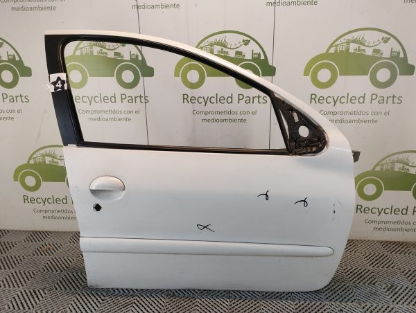 Puerta Delantera Derecha Peugeot 207 (05606622)