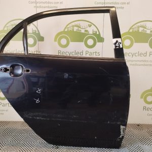Puerta Trasera Derecha Toyota Corolla G9 (04666094)