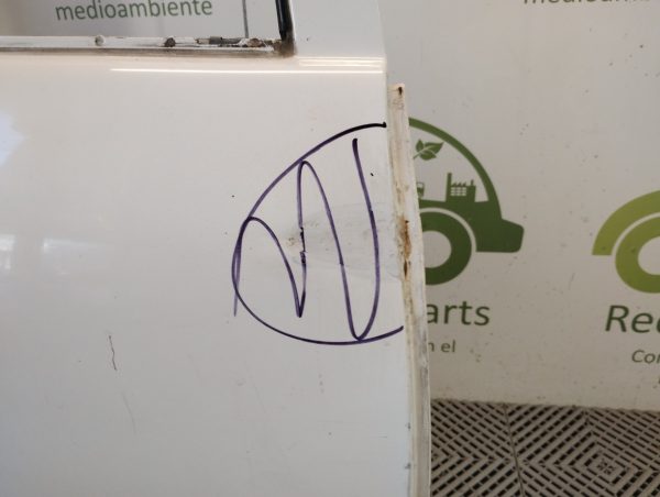 Puerta Trasera Derecha Chevrovlet Corsa (03760822)